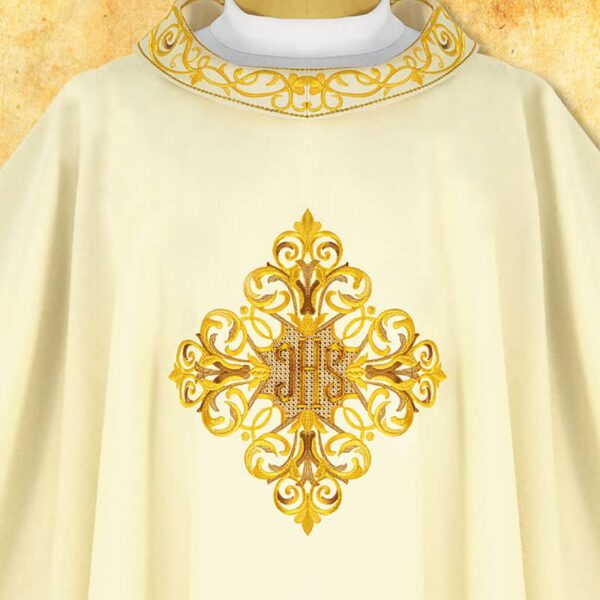 Chasuble embroidered "Vescuwo"