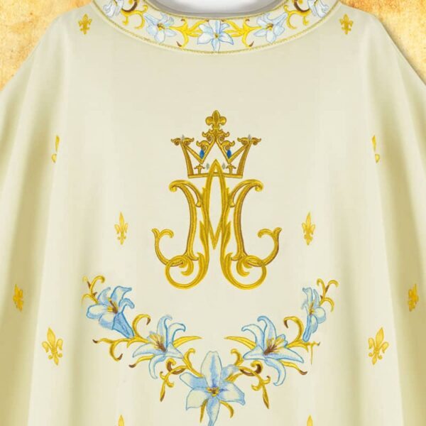 Chasuble embroidered "Marian with lilies"
