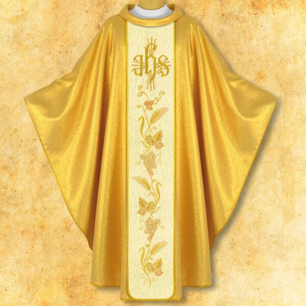 Chasuble with embroidered belt "IHS"