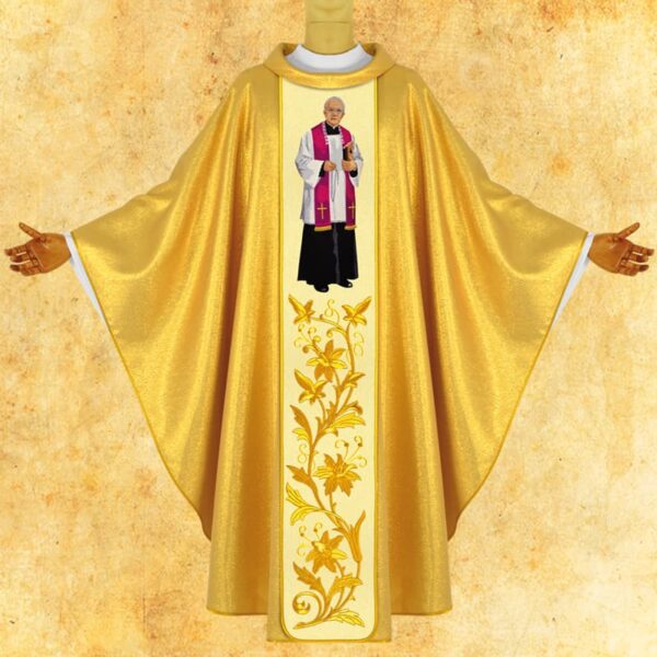 Chasuble with an embroidered image of "St. Father Sopoćko"