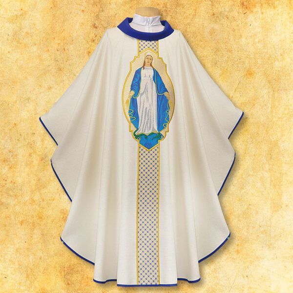 Chasuble embroidered "Mariano"