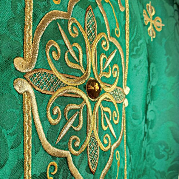 Chasuble embroidered "Massimo-Verde"